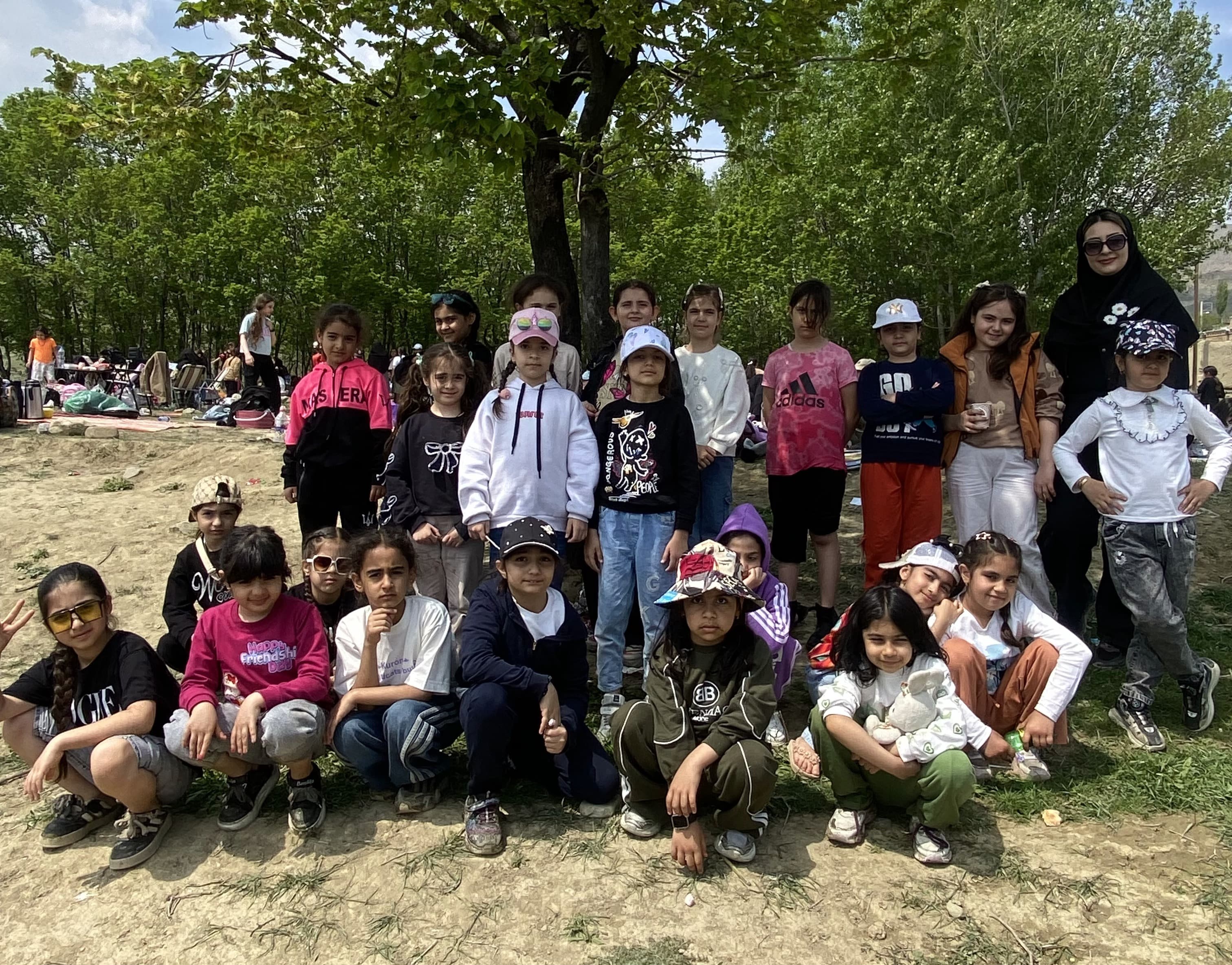 پیش دبستانی و دبستان تمام هوشمند ستایش